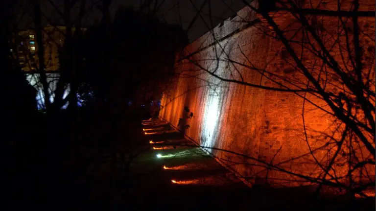 Las Murallas de Pamplona iluminadas PABLO LASAOSA