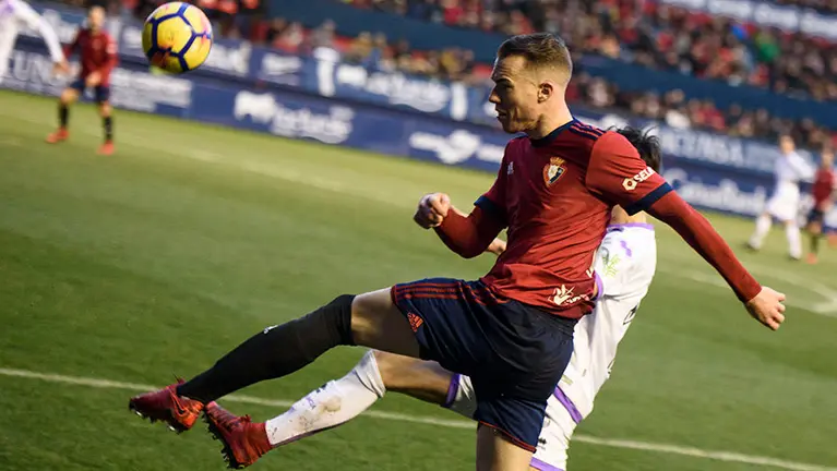 Carlos Clerc en el partido Osasuna - Numancia. MIGUEL OSÉS.