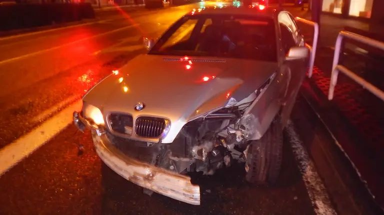 Accidente en la avenida Baja Navarra POLICÍA MUNICIPAL DE PAMPLONA
