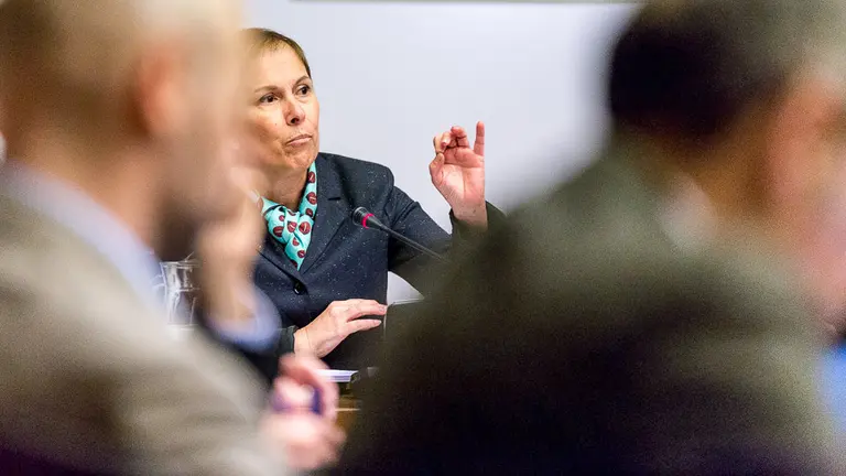 Uxue Barkos valora la actuación de la Consejera de Presidencia, Función Pública, Interior y Justicia en un procedimiento disciplinario a un Policía Foral (12). IÑIGO ALZUGARAY