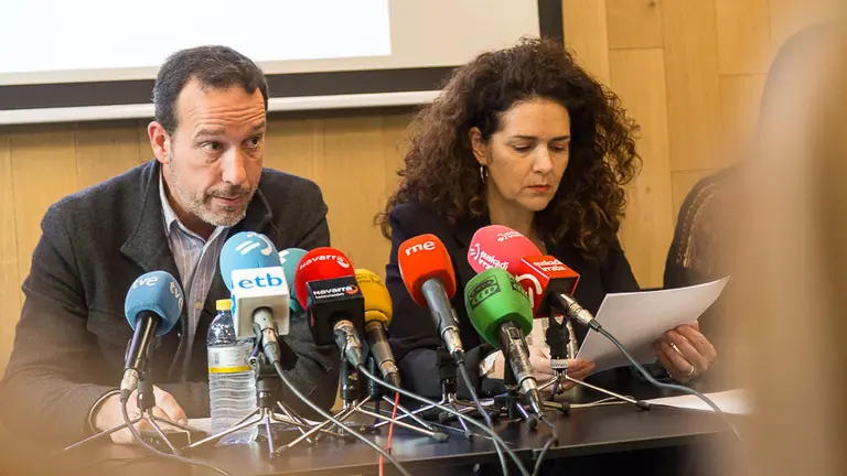 Comerciantes de Ensanche y Casco Antiguo comentan los cambios de tráfico en Pamplona y las pérdidas que ha ocasionado en el comercio (07). IÑIGO ALZUGARAY