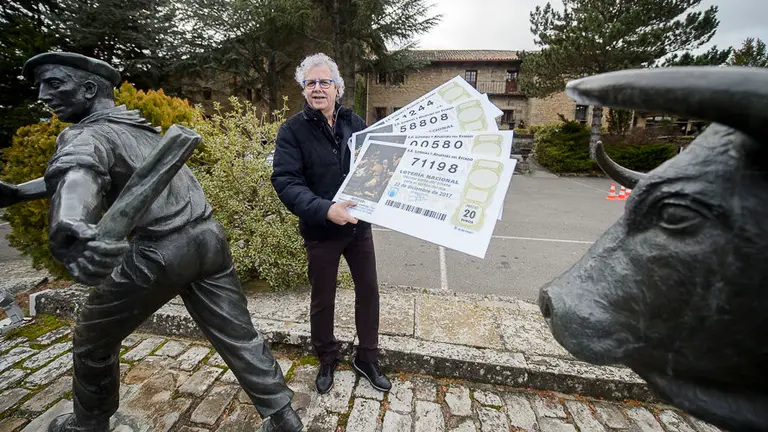 El propietario de 'La Bruja de Oro' de Sort, Xavier Grabriel, en hotel El Toro de Pamplona.