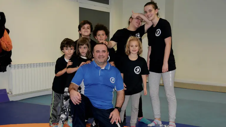 Escuela de luchas ol&iacute;mpicas en el valle de Ezcabarte. Cedida.