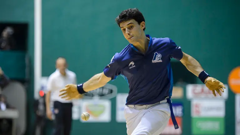 Víctor-Albisu se enfrentan a Altuna III-Martija en partido del Campeonato de Mano Parejas. PABLO LASAOSA 016