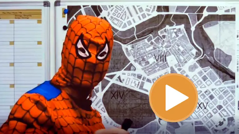 Spiderman desvela sus verdaderos planes para el centro de la ciudad player