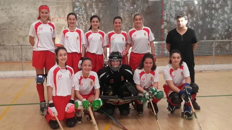 Selección navarra senior femenino de hockey patines.