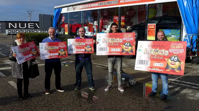 Los ganadores de los primeros premios de La Gorda del Complejo Castejón IMAGEN CEDIDA