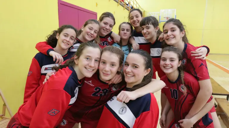 Selección navarra cadete femenina. Twitter