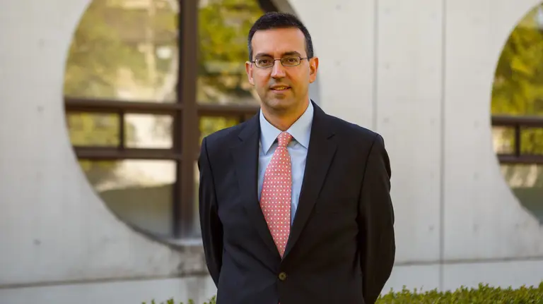 El autor de la tesis doctoral, Raúl del Toro UPNA