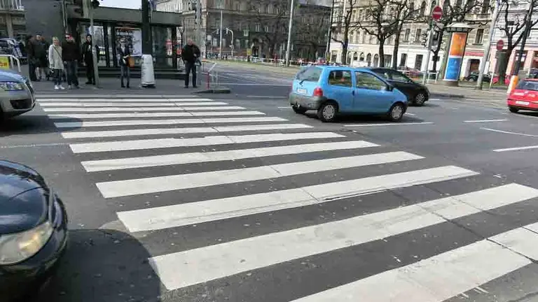 Imagen de archivo de un paso de peatones