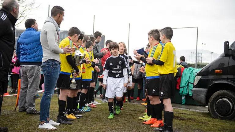 Partidos del interescolar en Tajonar. PABLO LASAOSA 086