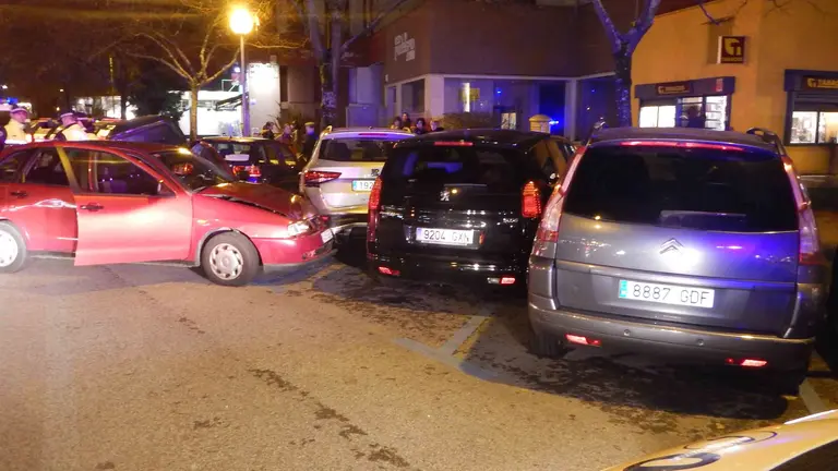 Estado en el que quedó el vehículo tras el desvanecimiento que sufrió el conductor en Monasterio de Urdax