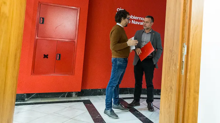 El Gobierno Foral informa de su habitual sesión semanal con la presencia de María Solana y Miguel Laparra en la Sala Joaquín Elizondo del Palacio de Navarra (02). IÑIGO ALZUGARAY