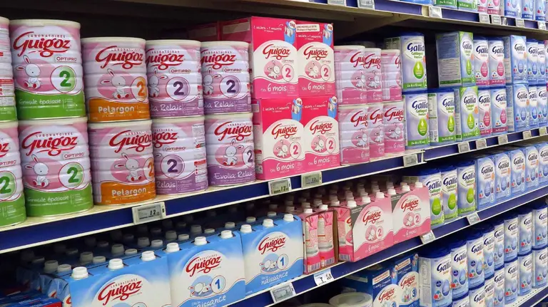 Leches para bebés recomendados por la Sociedad Francesa de Pediatría para reemplazar los productos de la marca Lactalis