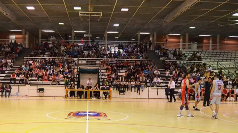 Pabellón Arrosadía en Pamplona. BNC.