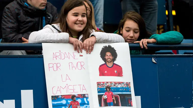 Las gradas durante el encuentro entre Osasuna y la Cultural Leonesa IÑIGO ALZUGARAY 16