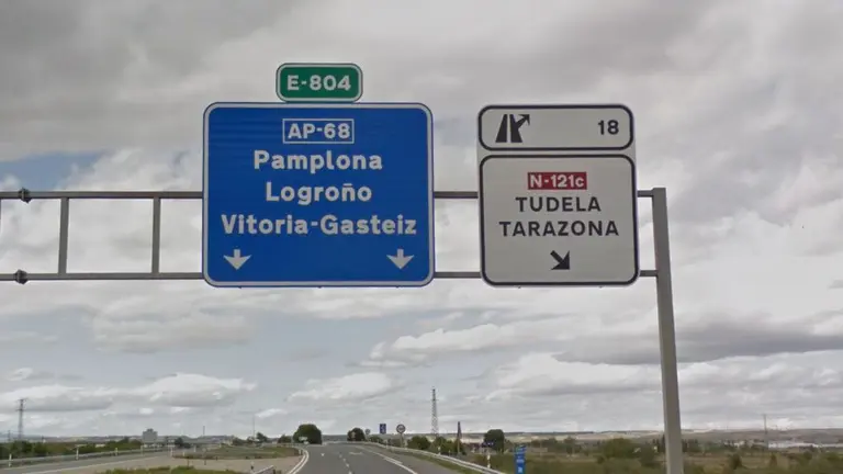 Imagen de un tramo de la AP-68 a su paso por la Ribera de Navarra