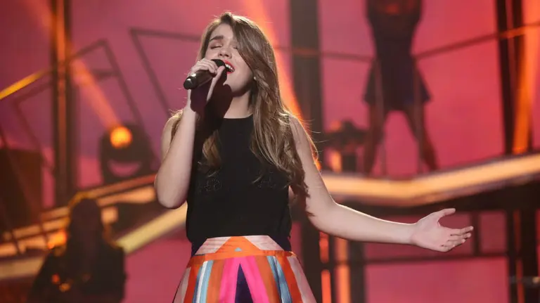 Amaia Romero interpreta 'Al cantar' durante la gala de preselección de Eurovisión de Operación Triunfo. RTVE