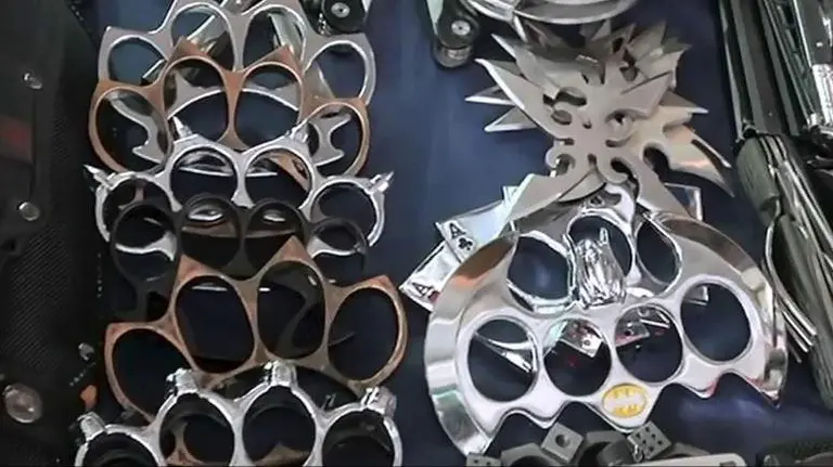 Imagen de varios puños americanos ARCHIVO