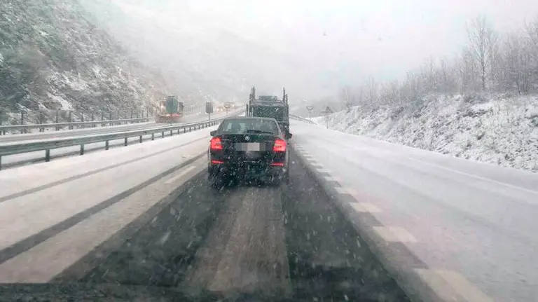 La A-15 cubierta de nieve al comienzo de febrero