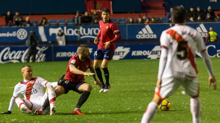 Partido de Liga entre Osasuna y Rayo Vallecano disputado en El Sadar (46). IÑIGO ALZUGARAY