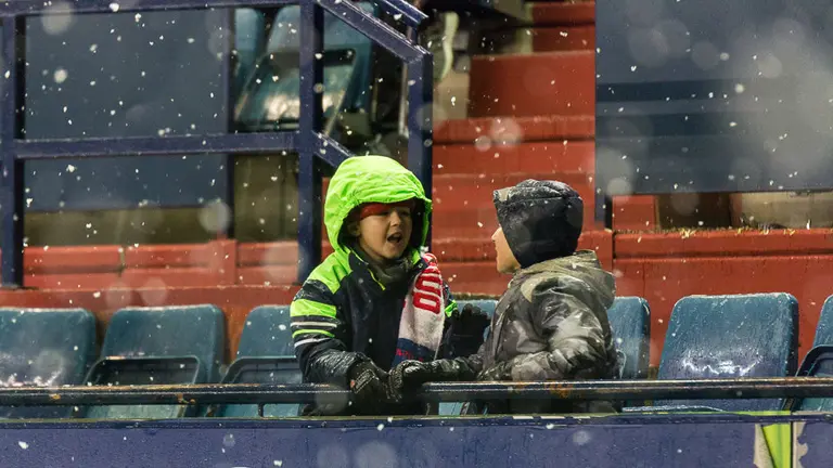La grada de El Sadar durante el partido entre Osasuna y Rayo Vallecano (05). IÑIGO ALZUGARAY