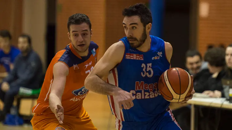 Partido del Megacalzado Ardoi de Liga Eba. Pablo Lasaosa