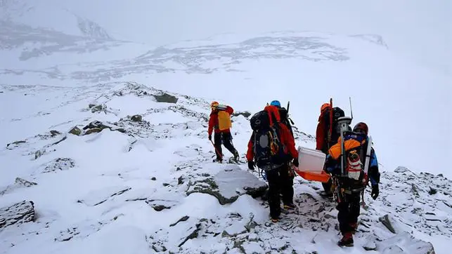 Una expedición recorre la Antártida EFE