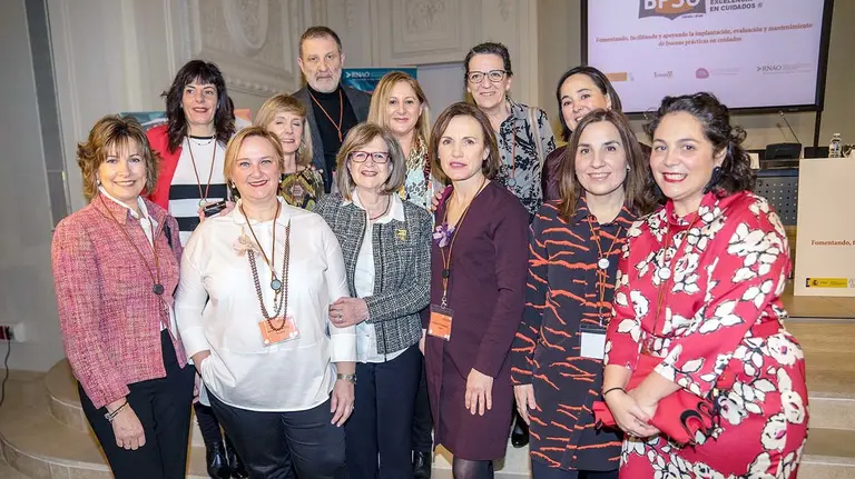 Parte del equipo de enfermería que ha acudido al reconocimiento en Madrid