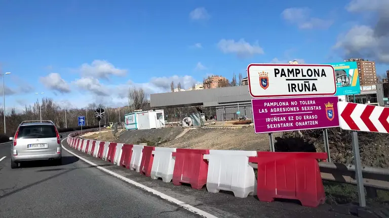 La nueva gasolinera en Pamplona abrirá en La Milagrosa con acceso por la avenida de Navarra.  (2)