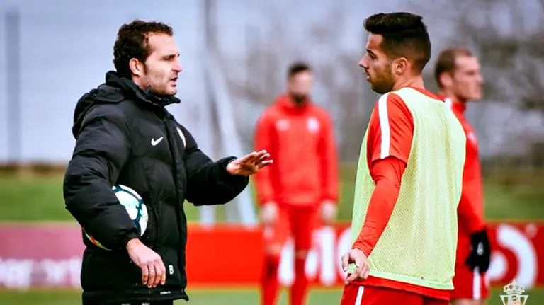 Baraja durante un entrenamiento. Web Sporting.
