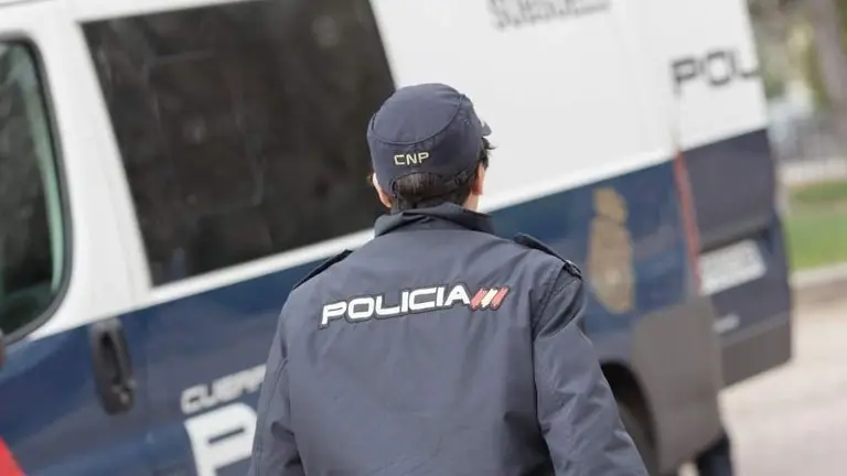 Un agente de la Policía Nacional EUROPA PRESS