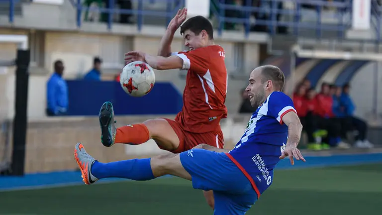 Partido entre el Izarra y Peña Sport en Estella. PABLO LASAOSA 13