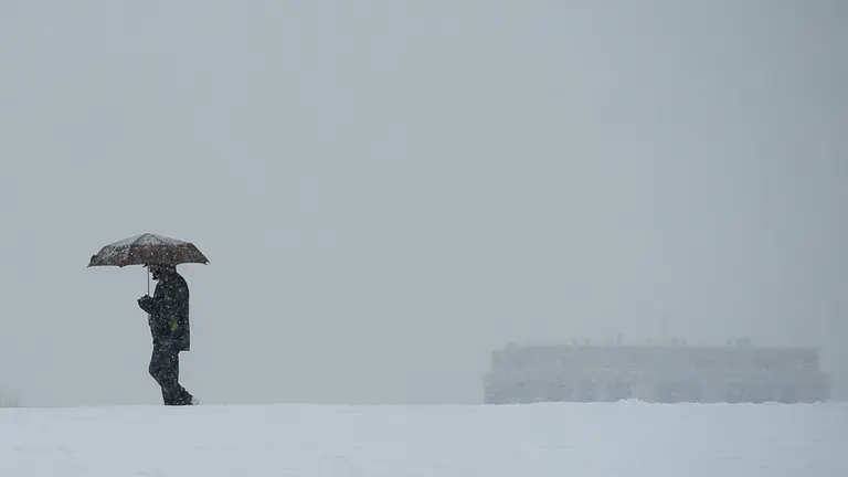 Nevada en Pamplona en el último día de febrero. PABLO LASAOSA 05