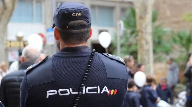Un agente de la Policía Nacional EUROPA PRESS