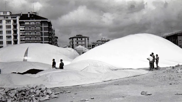 Una de las instalaciones de Leandro Katz en los Encuentros de Pamplona de 1972. MUSEO REINA SOFÍA