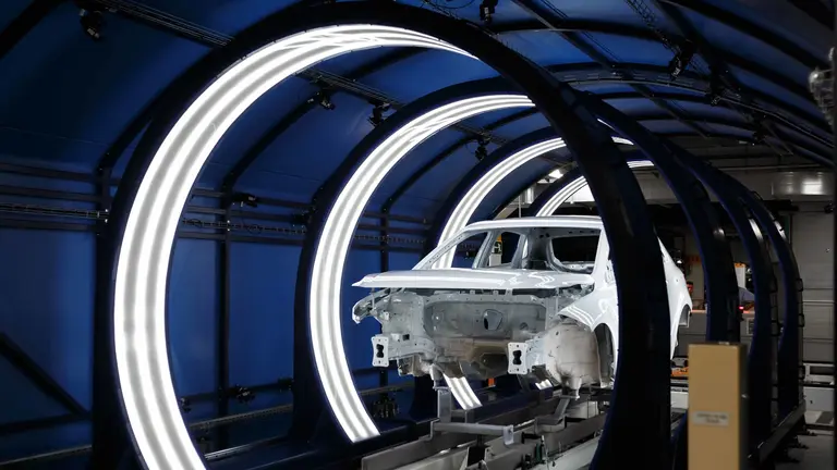 Una carrocería, a su paso por el túnel de visión articial VOLKSWAGEN