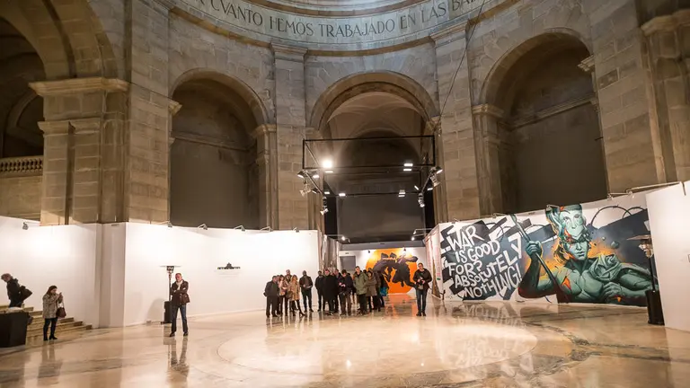 Ediles del Ayuntamiento de Pamplona visitan el edificio de Los Caídos con la presencia del alcalde, Joseba Asiron (16). IÑIGO ALZUGARAY