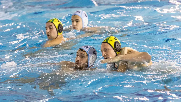 Partido de la Liga Premaat-División de Honor entre Waterpolo Navarra y CN Barcelona  (04). IÑIGO ALZUGARAY