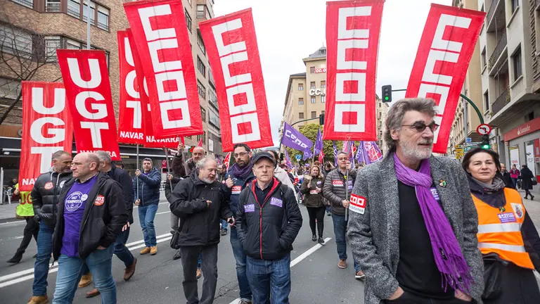 Manifestación convocada de forma unitaria por UGT y CCOO con sus reivindicaciones en el Día de la Mujer (12). IÑIGO ALZUGARAY