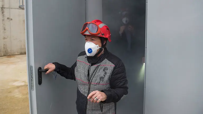 La consejera de Presidencia, Función Pública, Interior y Justicia, María José Beaumont, participa en el acto conmemorativo de la Fiesta de los Bomberos. PABLO LASAOSA 20