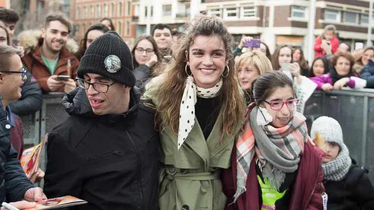 Firma de discos de la ganadora de OT, Amaia Romero, en el Corte Ingles de Pamplona. PABLO LASAOSA 11 - copia