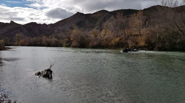 Río Aragón a su paso por Caparroso. BOMBEROS DE NAVARRA