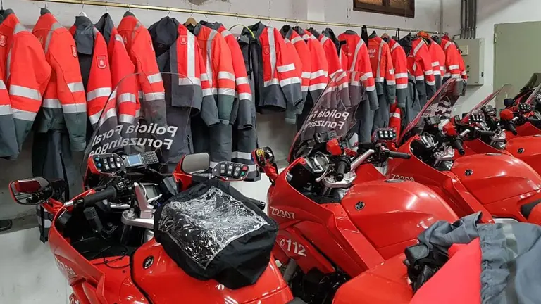 Motos y material de la Policía Foral POLICÍA FORAL