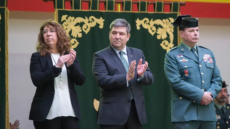 El director general de la Guardia Civil, José Manuel Holgado, preside el acto de toma de posesión del nuevo coronel jefe de la zona de la Guardia Civil de Navarra, José Santiago Martín Gómez (10)