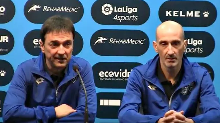 Imanol Arregui y Javi Eseverri en rueda de prensa.