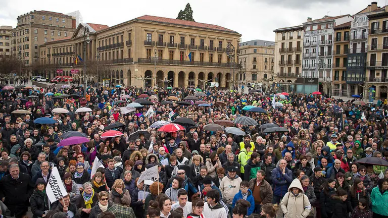 _La Vuelta a Navarra del pueblo de Alsasua_, en apoyo de los cocho jóvenes procesados por agredir a dos guardias civiles y sus parejas llega a Pamplona. PABLO LASAOSA 03