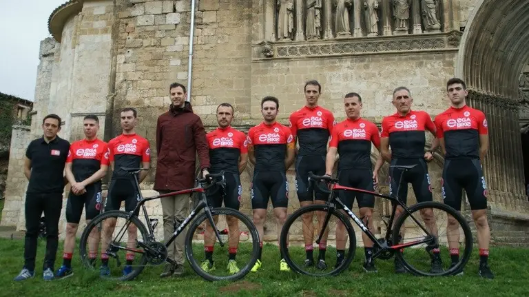 Presentación del Egabike Team en Estella.