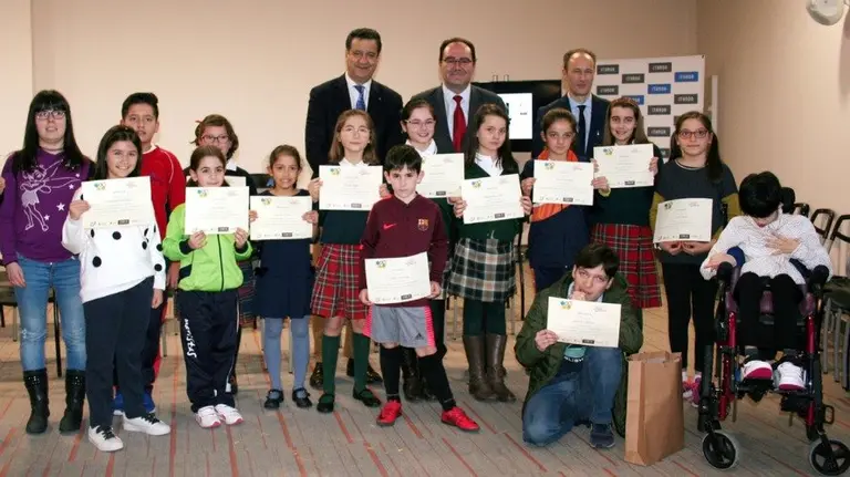 Ganadores del concurso de dibujo.