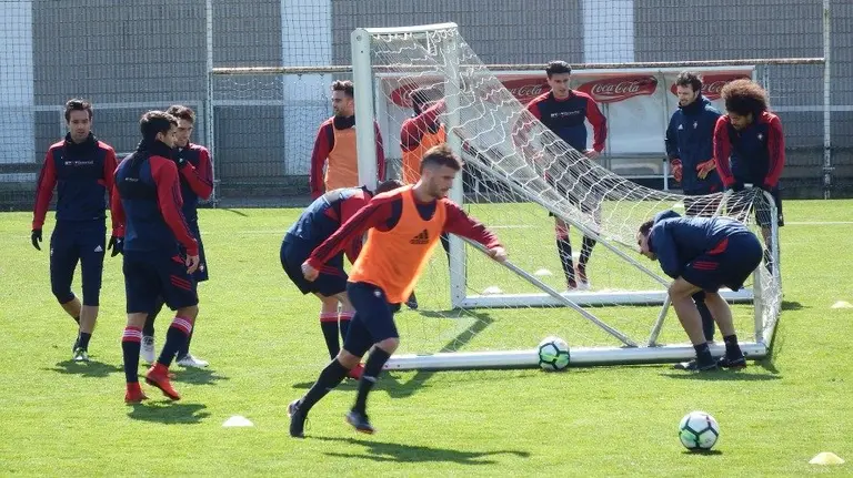 Entrenamiento de Osasuna en Tajonar.